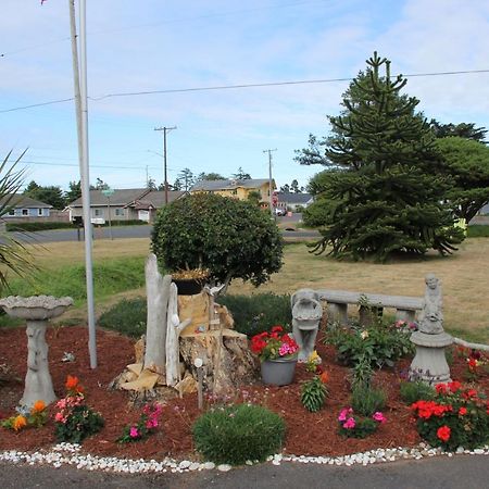 Mariners Cove Inn Уестпорт Екстериор снимка