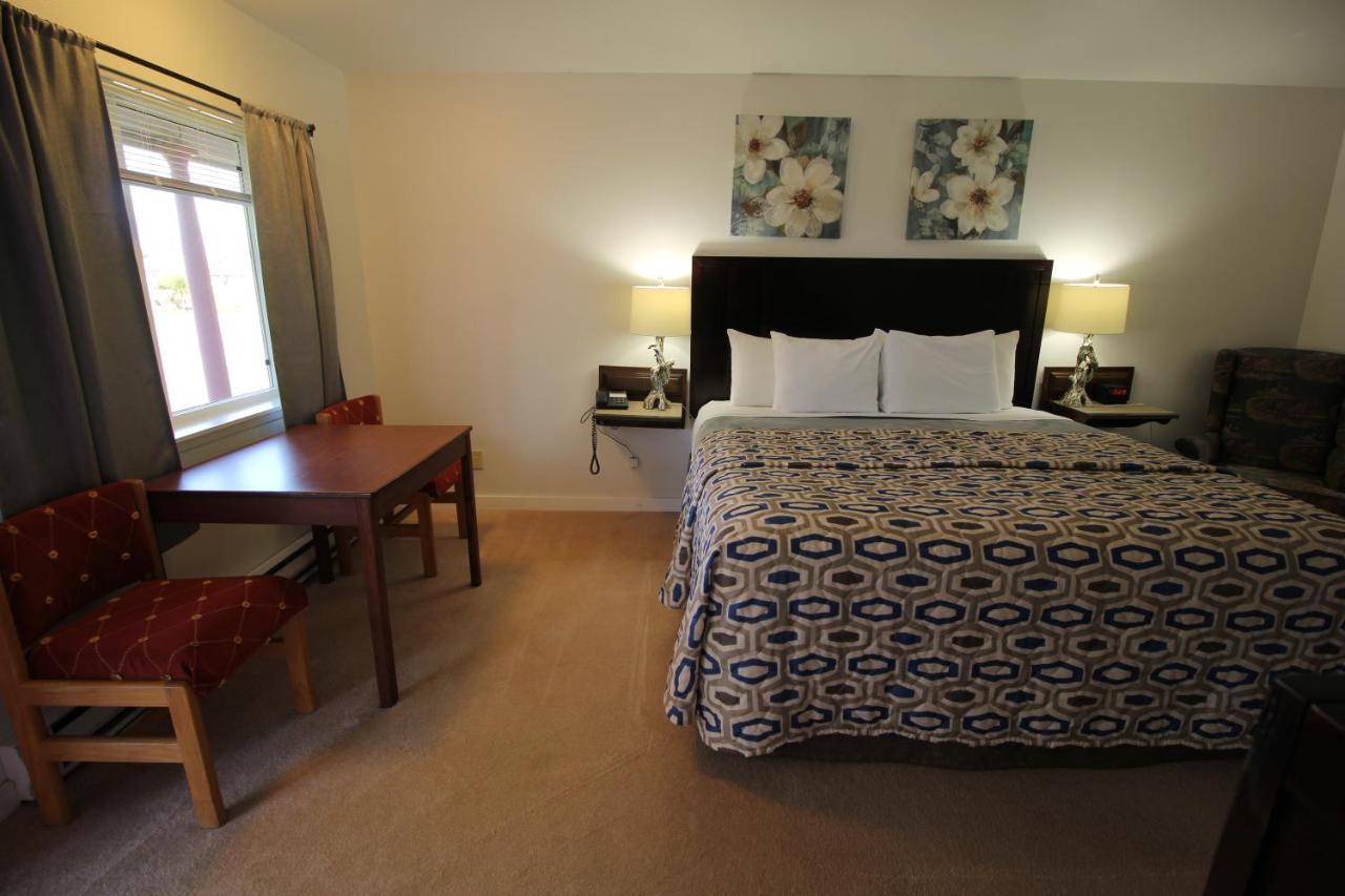 Mariners Cove Inn Уестпорт Екстериор снимка