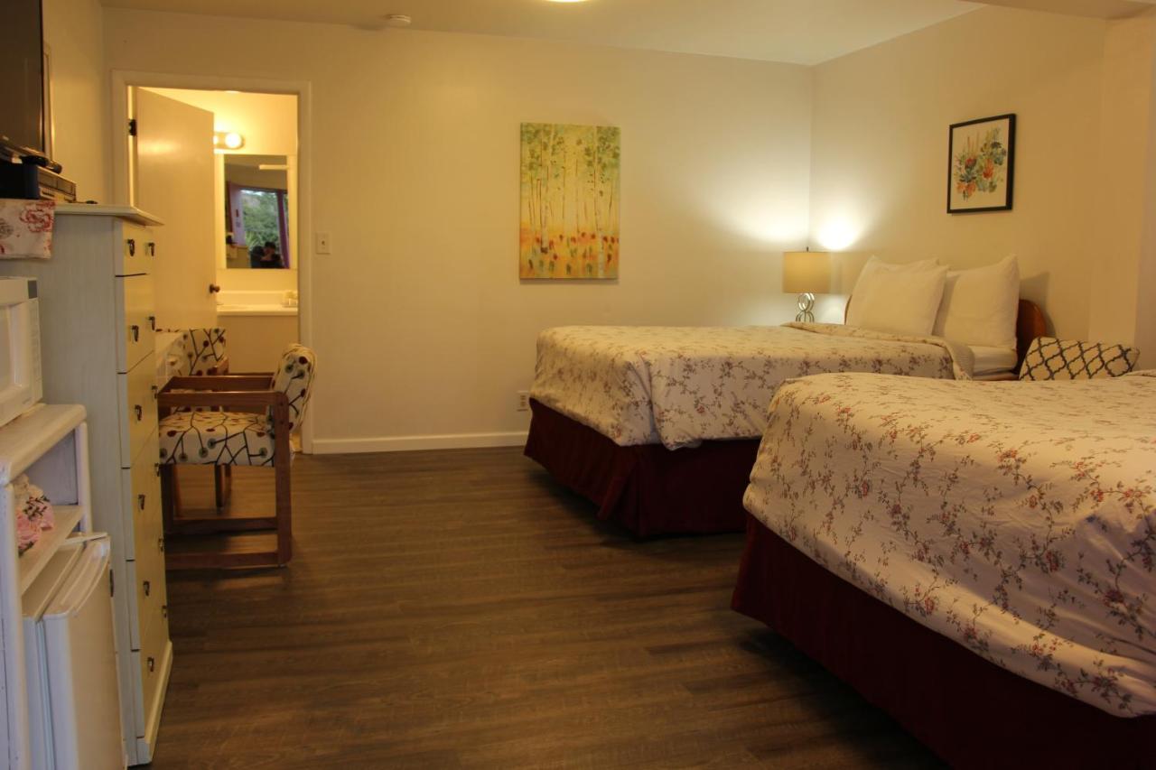 Mariners Cove Inn Уестпорт Екстериор снимка