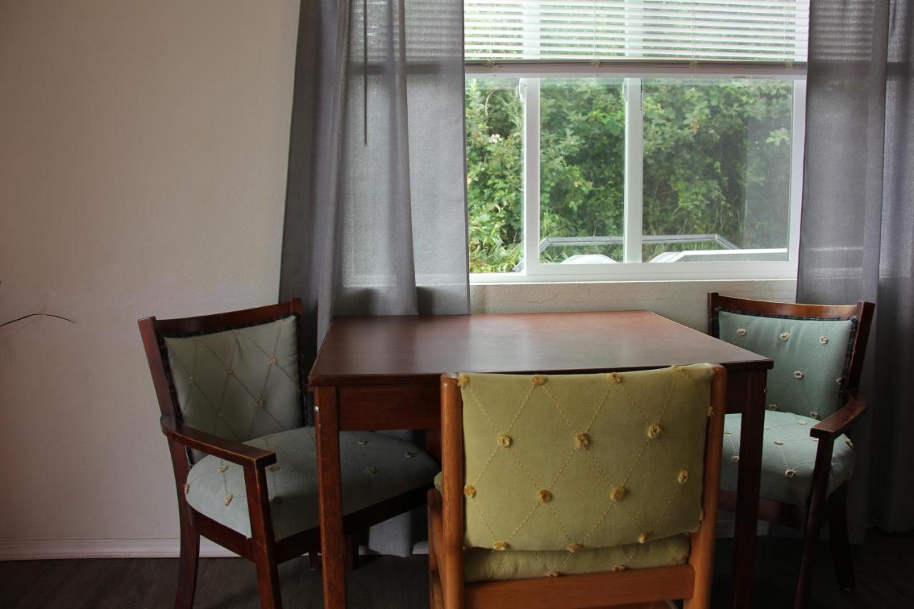 Mariners Cove Inn Уестпорт Екстериор снимка