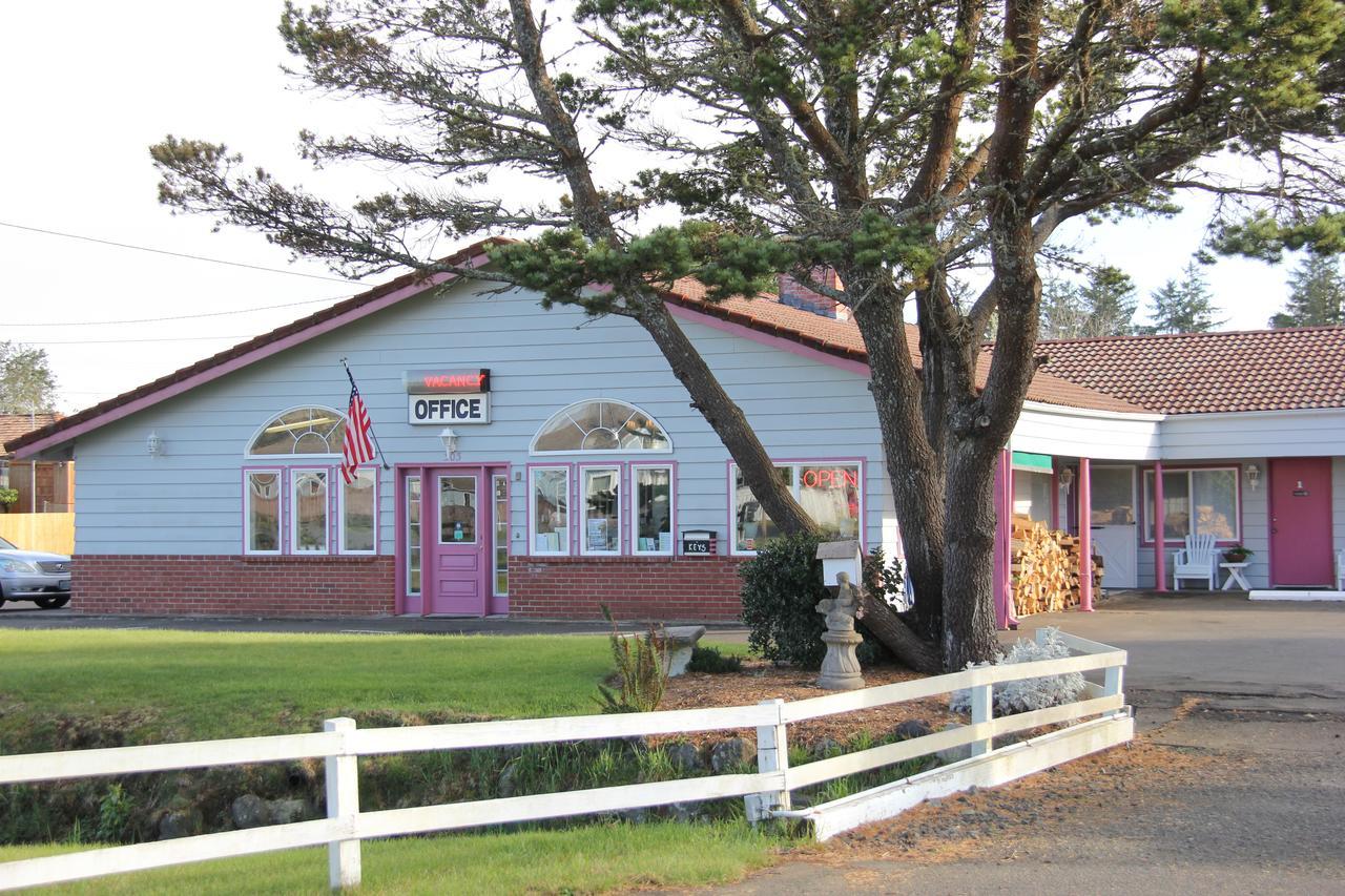 Mariners Cove Inn Уестпорт Екстериор снимка